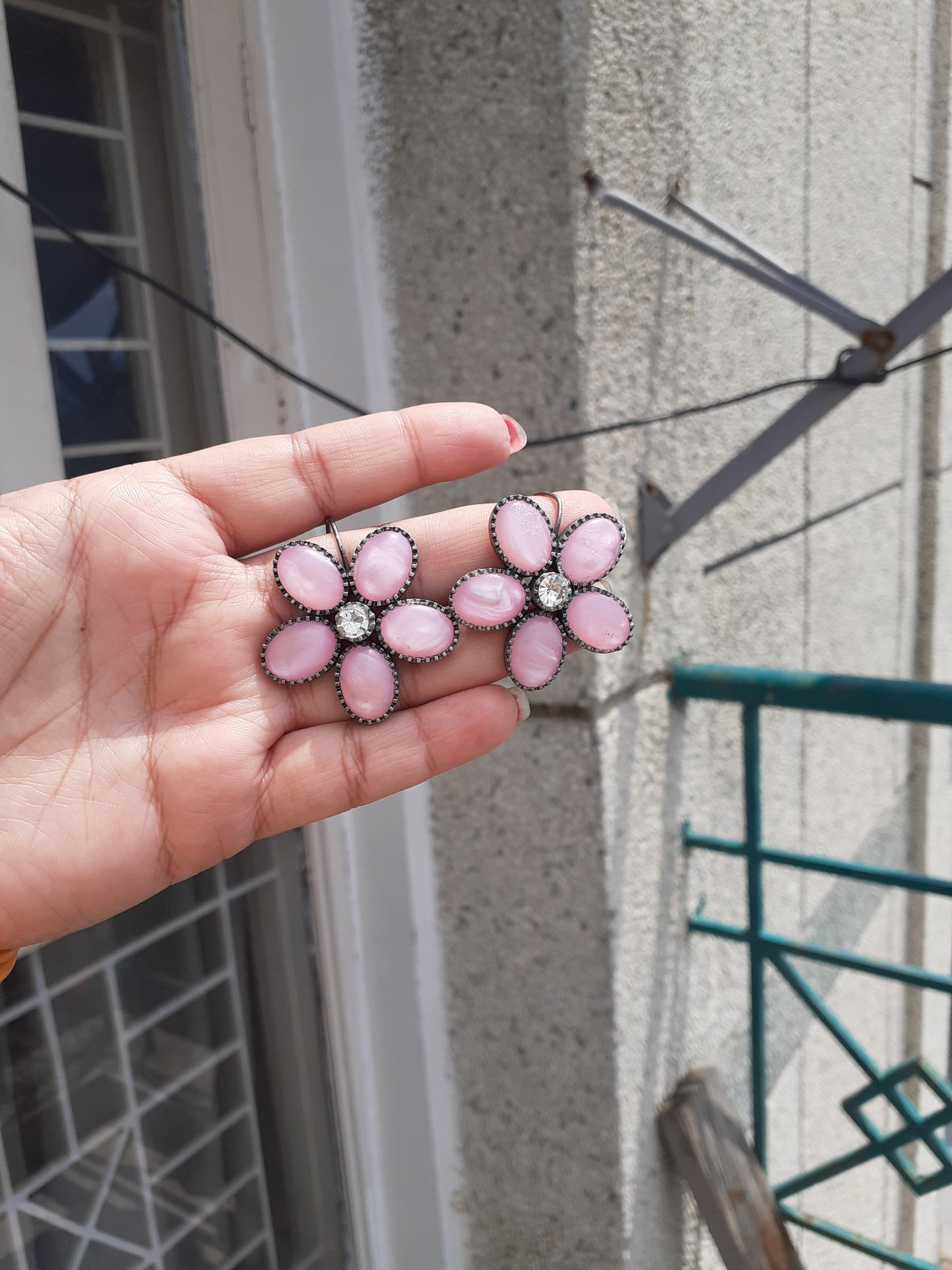 Flower earrings