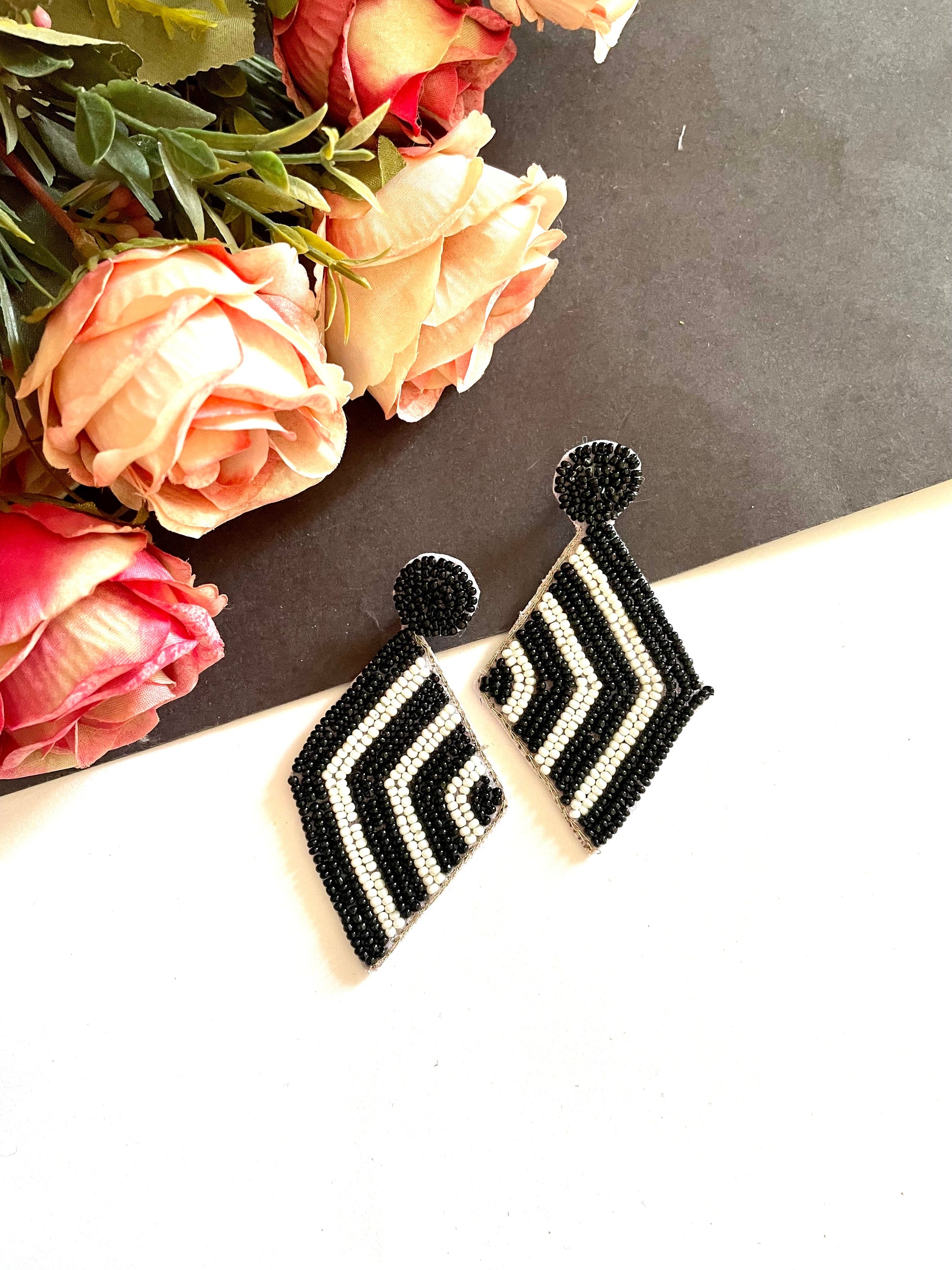 Shop beaded earrings at Jewellery Lovers. Anti-tarnish, trendy & perfect for daily or festive wear. Free shipping available. jewellerylovers
