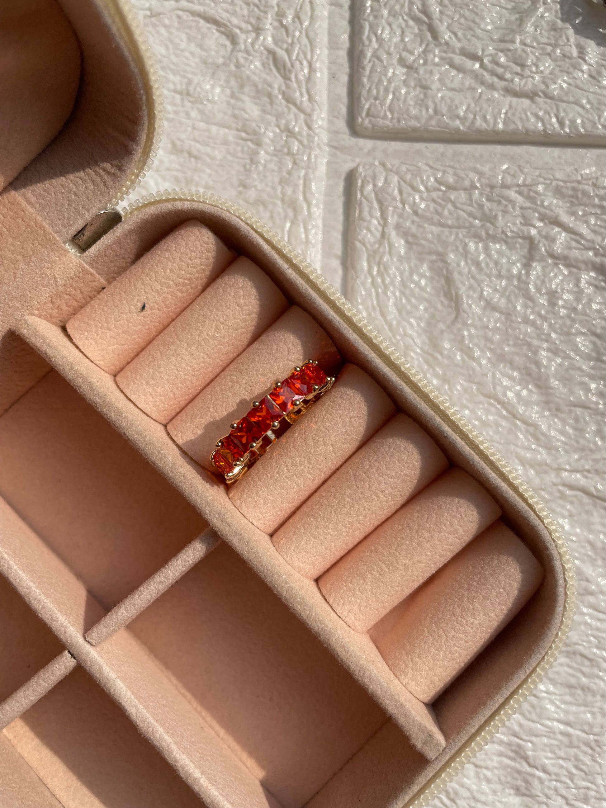 Shop crystal band at Jewellery Lovers. Anti-tarnish, trendy & perfect for daily or festive wear. Free shipping available. jewellerylovers