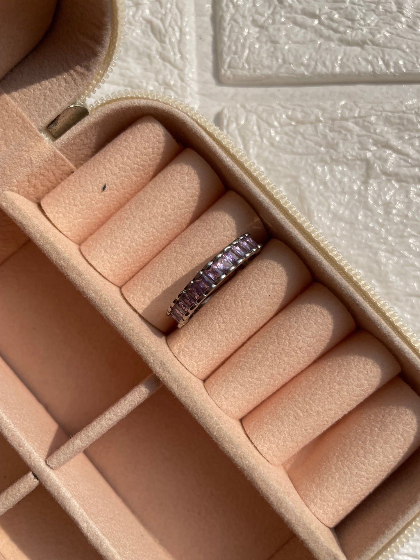 Shop band at Jewellery Lovers. Anti-tarnish, trendy & perfect for daily or festive wear. Free shipping available. jewellerylovers