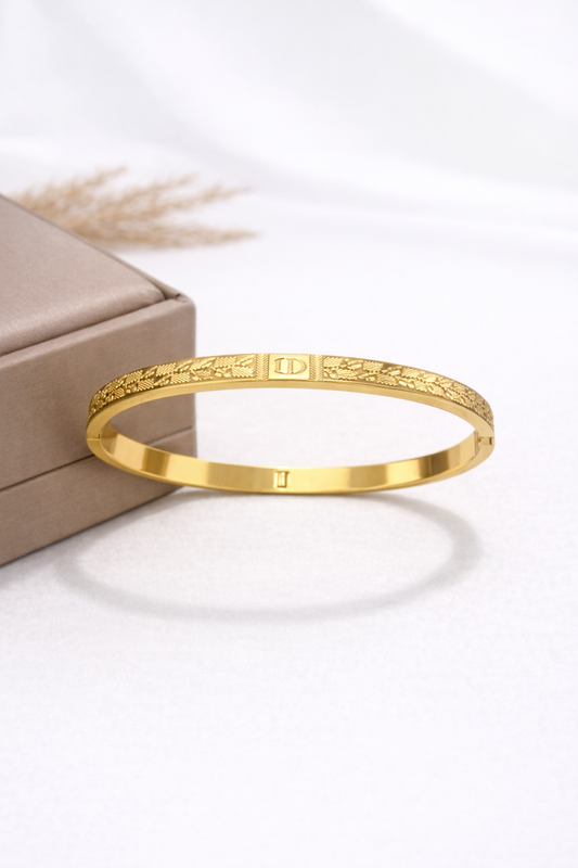 Premium bangle