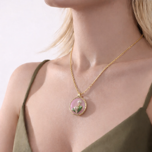 Flower bead necklace