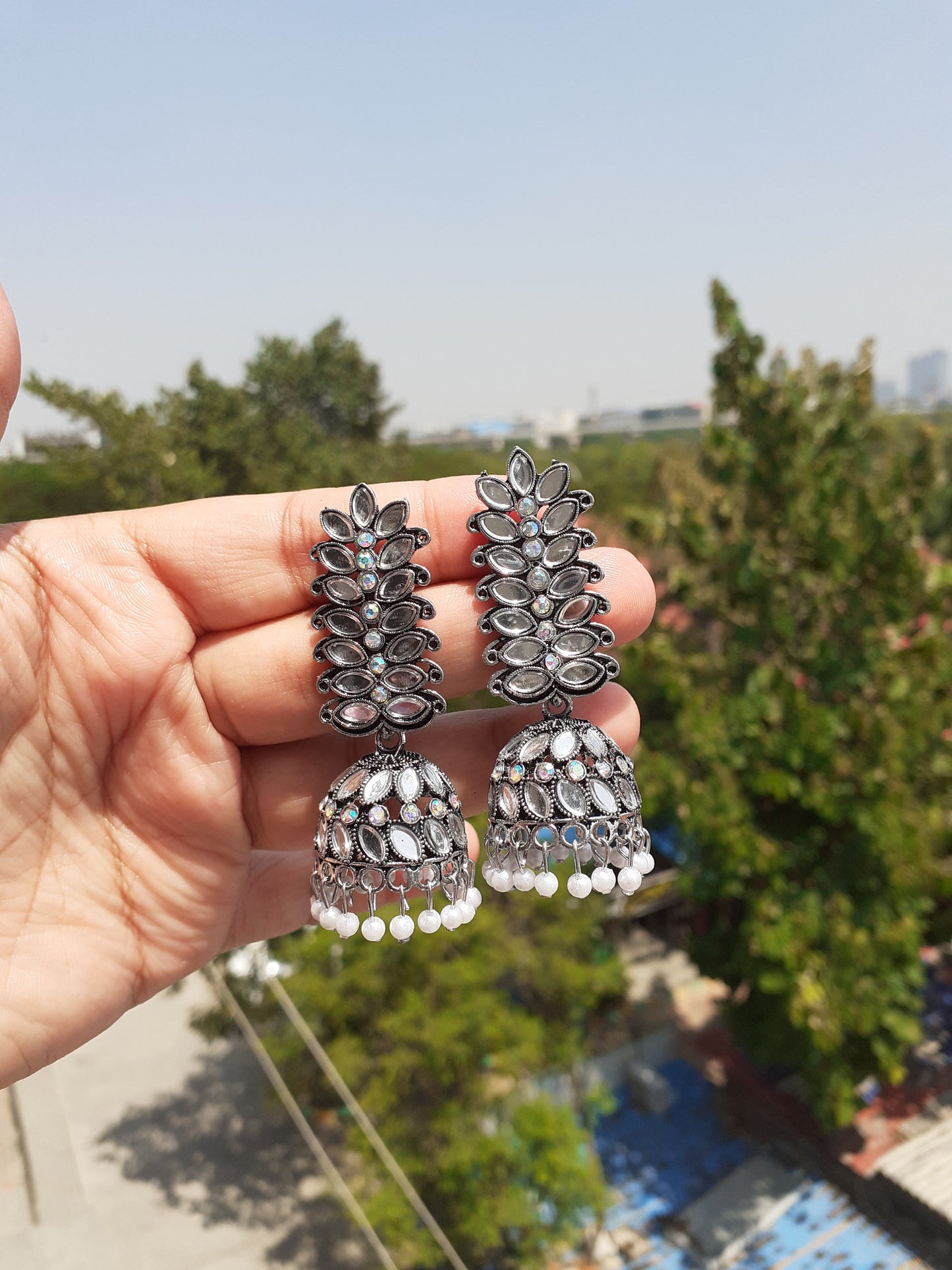 Shop jhumka at Jewellery Lovers. Anti-tarnish, trendy & perfect for daily or festive wear. Free shipping available. jewellerylovers