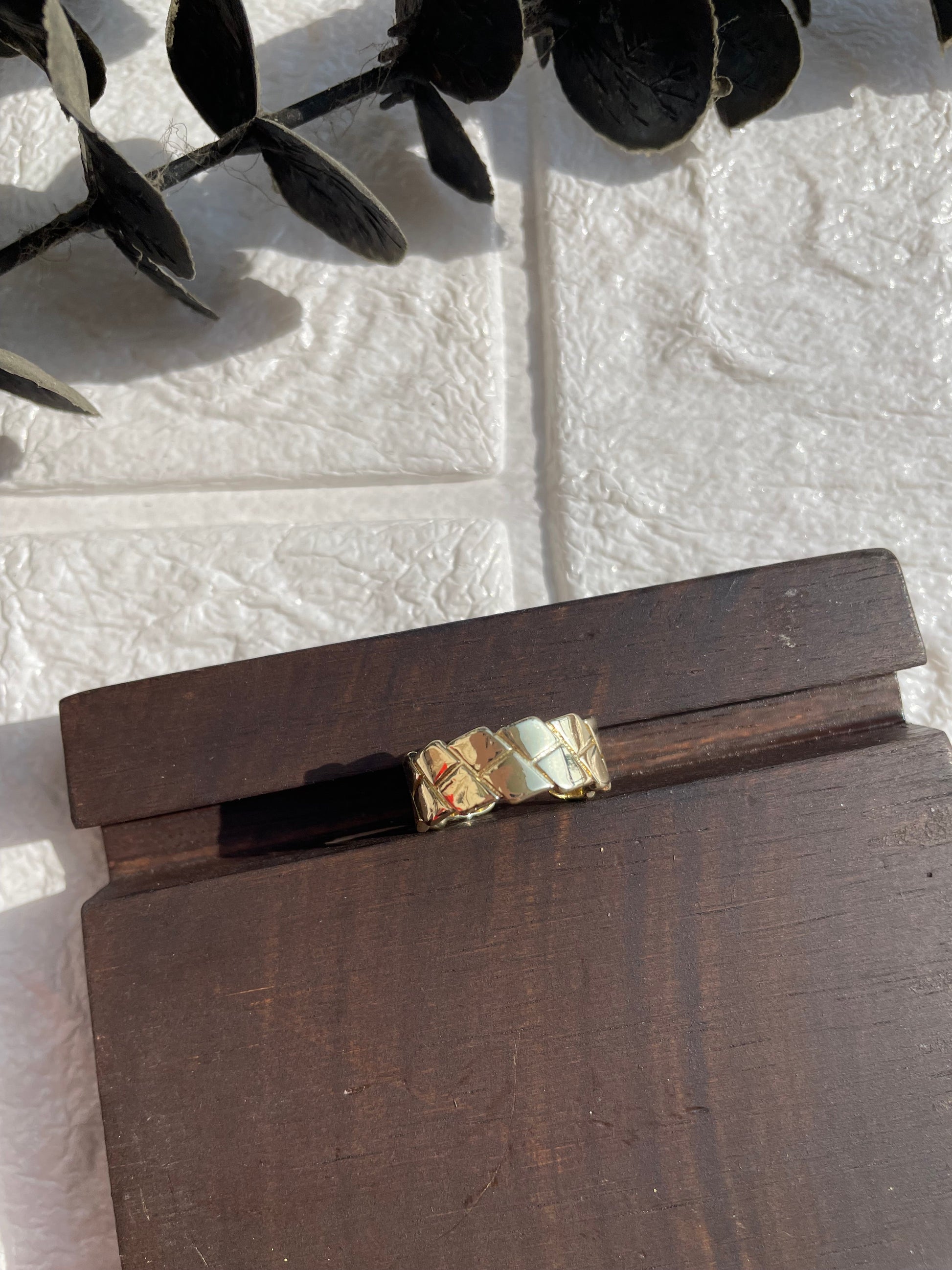 Shop plain band at Jewellery Lovers. Anti-tarnish, trendy & perfect for daily or festive wear. Free shipping available. jewellerylovers