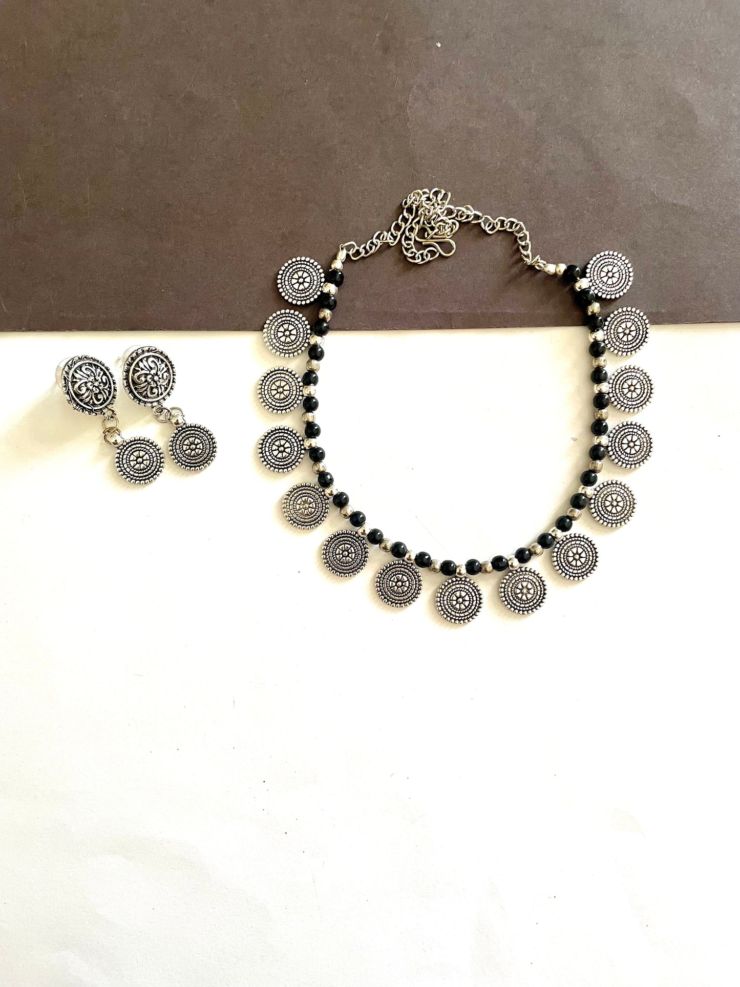Shop coin choker set with earrings at Jewellery Lovers. Anti-tarnish, trendy & perfect for daily or festive wear. Free shipping available. jewellerylovers
