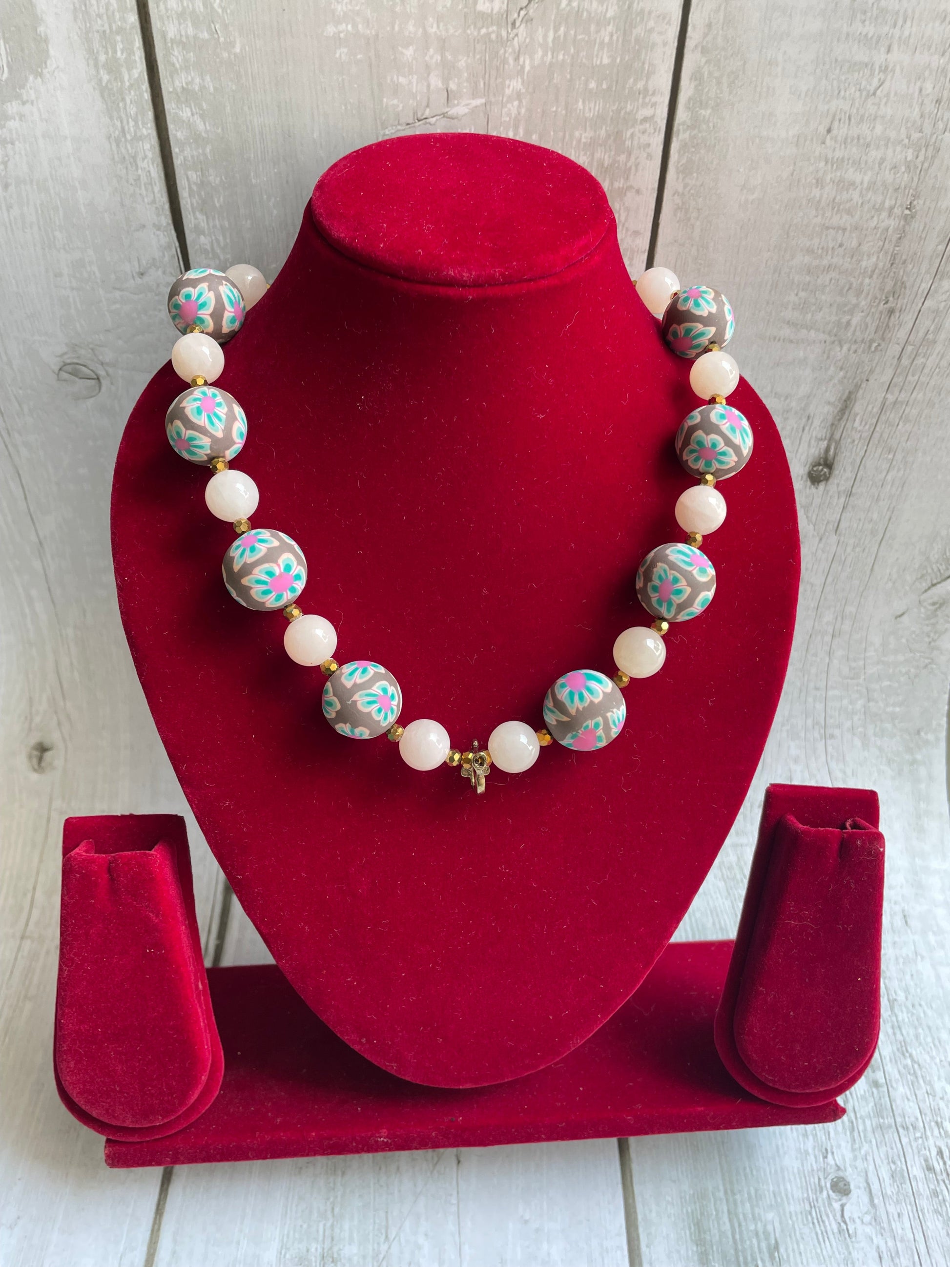 Shop stone mala at Jewellery Lovers. Anti-tarnish, trendy & perfect for daily or festive wear. Free shipping available. jewellerylovers