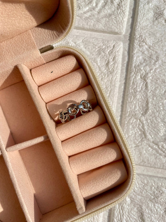 Shop silver twisted band at Jewellery Lovers. Anti-tarnish, trendy & perfect for daily or festive wear. Free shipping available. jewellerylovers