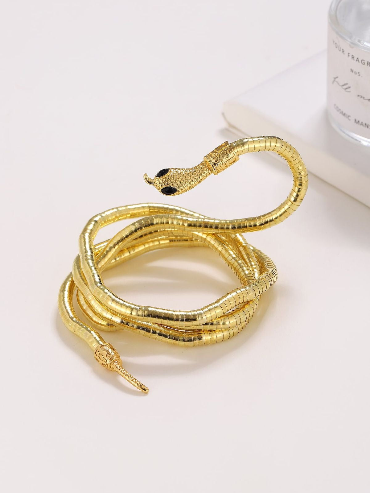 “Golden snake bendable necklace folded into choker – multi-style viral jewelry for girls and women”
