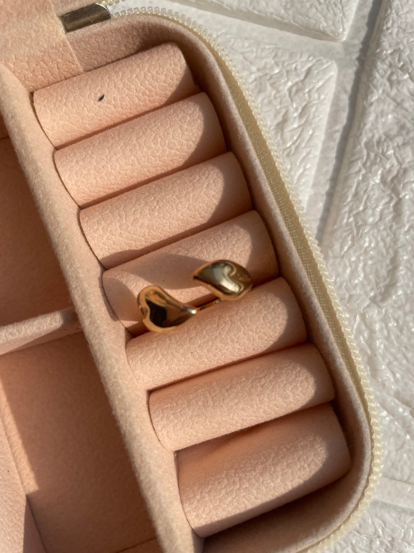 Shop dual leaf ring at Jewellery Lovers. Anti-tarnish, trendy & perfect for daily or festive wear. Free shipping available. jewellerylovers