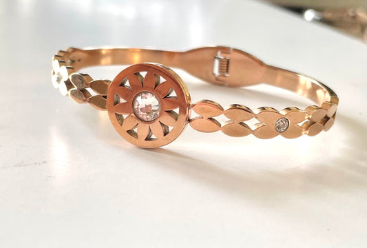 Shop mandala bangle at Jewellery Lovers. Anti-tarnish, trendy & perfect for daily or festive wear. Free shipping available. jewellerylovers
