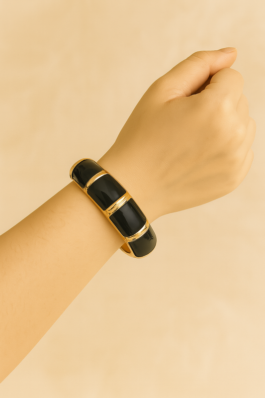 Bold thick enamelled bangle, openable jewellerylovers