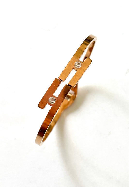 Shop zig zag bangle at Jewellery Lovers. Anti-tarnish, trendy & perfect for daily or festive wear. Free shipping available. jewellerylovers