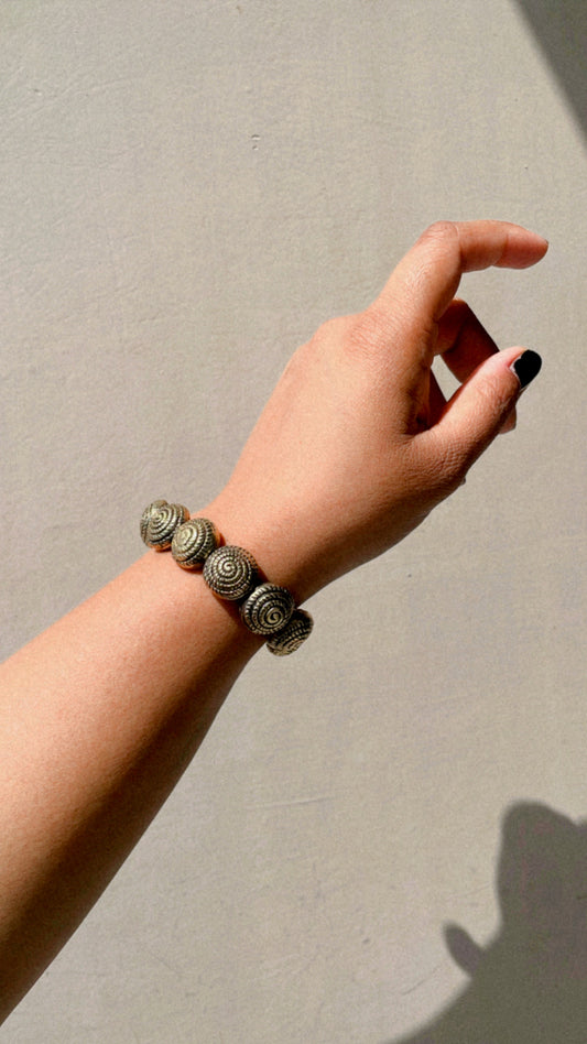Button bracelet