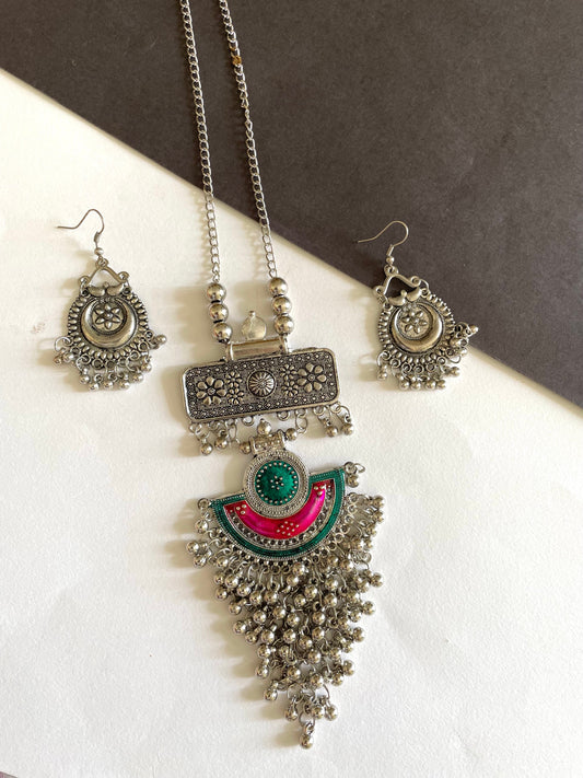 Shop multicolour long necklaces with earrings sets at Jewellery Lovers. Anti-tarnish, trendy & perfect for daily or festive wear. Free shipping available. jewellerylovers