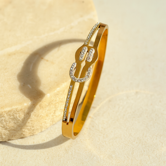 Knot bangle | Bangle by Jewellery Lovers jewellerylovers