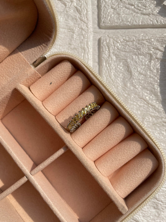 Crystal band