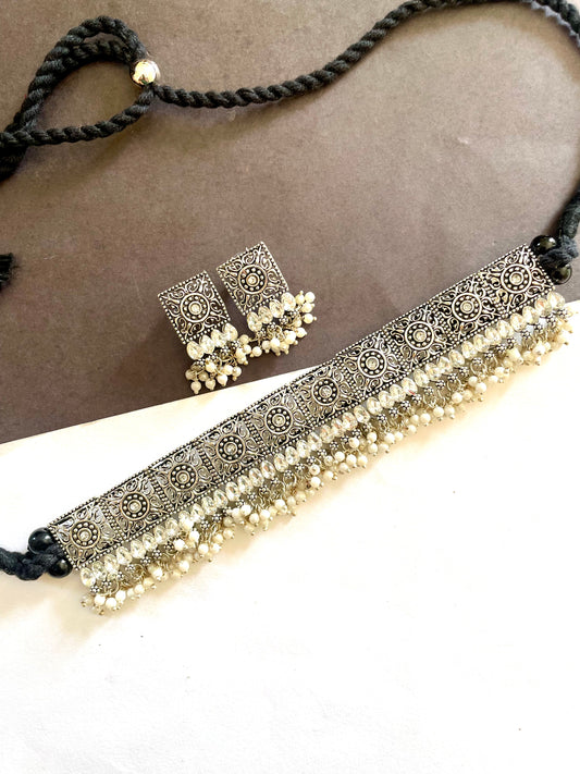 Beads choker set