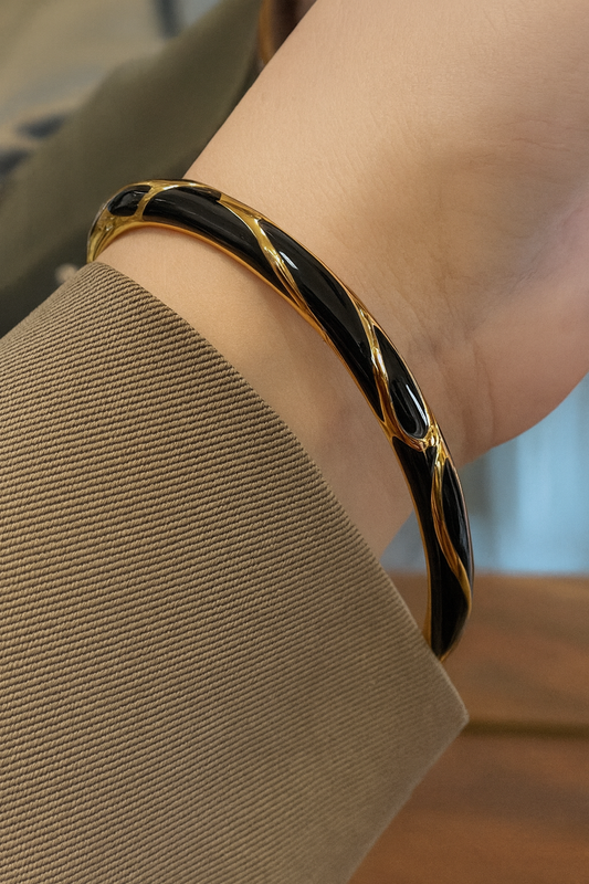 Black Bangle jewellerylovers