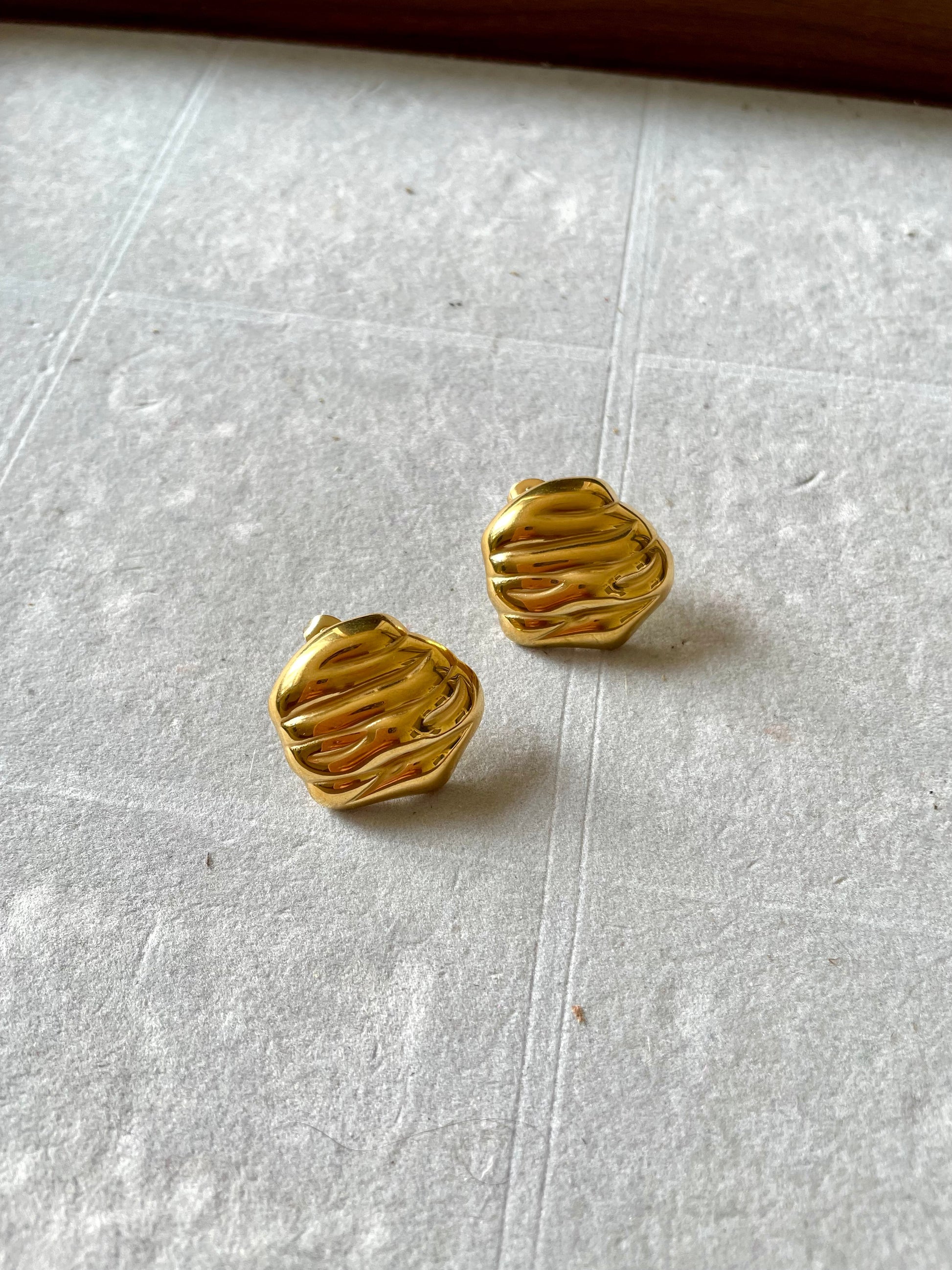 Shop studs at Jewellery Lovers. Anti-tarnish, trendy & perfect for daily or festive wear. Free shipping available. jewellerylovers