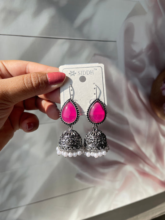 Almond silver earrings
