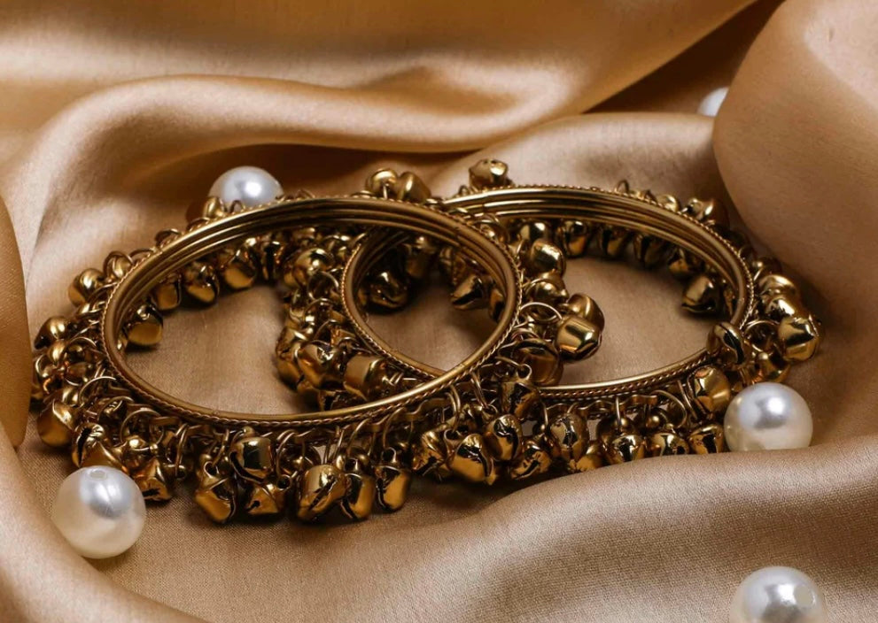 Shop ghoongru bangles at Jewellery Lovers. Anti-tarnish, trendy & perfect for daily or festive wear. Free shipping available. jewellerylovers