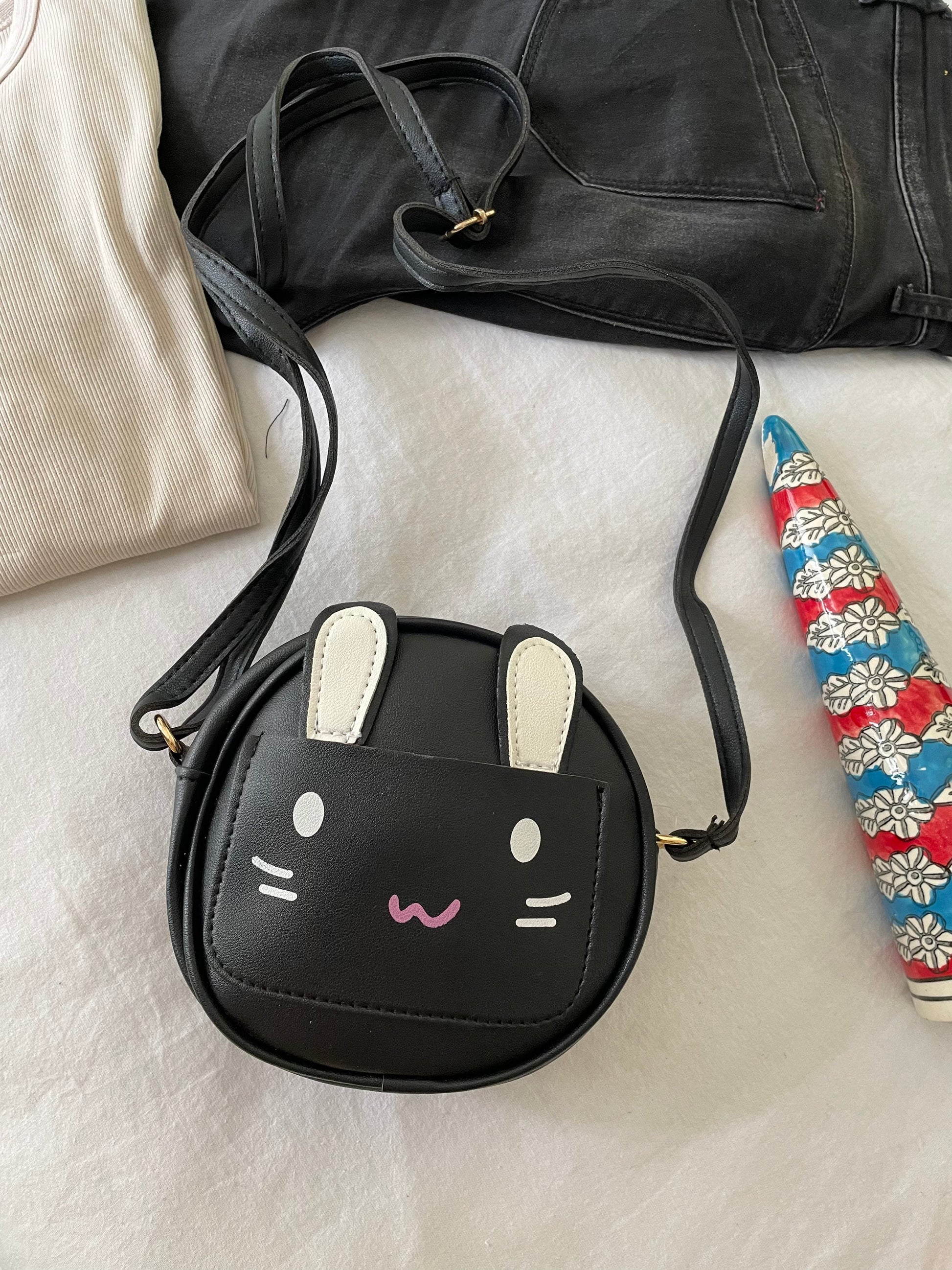 Shop bunny sling bags at Jewellery Lovers. Anti-tarnish, trendy & perfect for daily or festive wear. Free shipping available. jewellerylovers