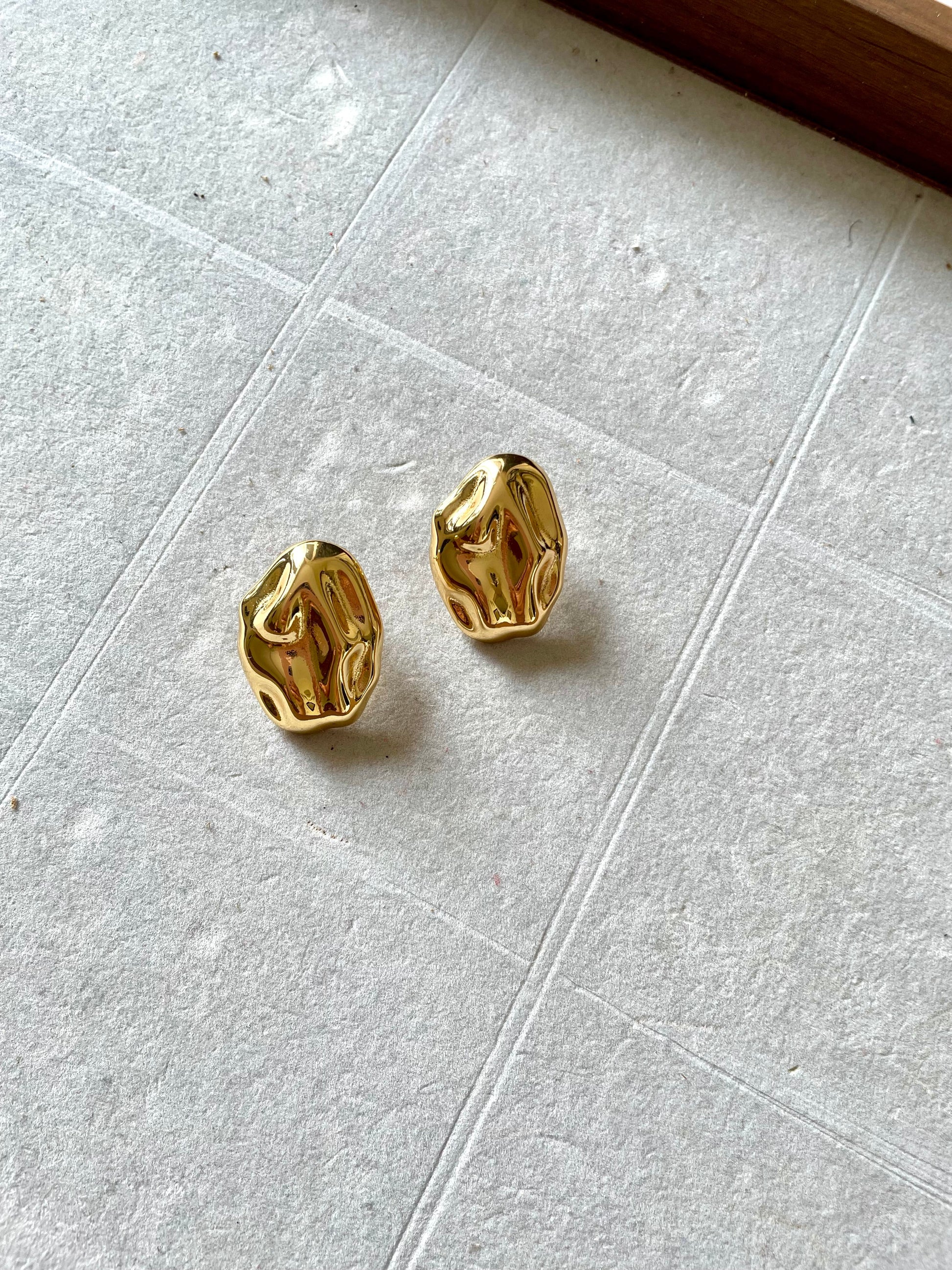 Shop studs at Jewellery Lovers. Anti-tarnish, trendy & perfect for daily or festive wear. Free shipping available. jewellerylovers