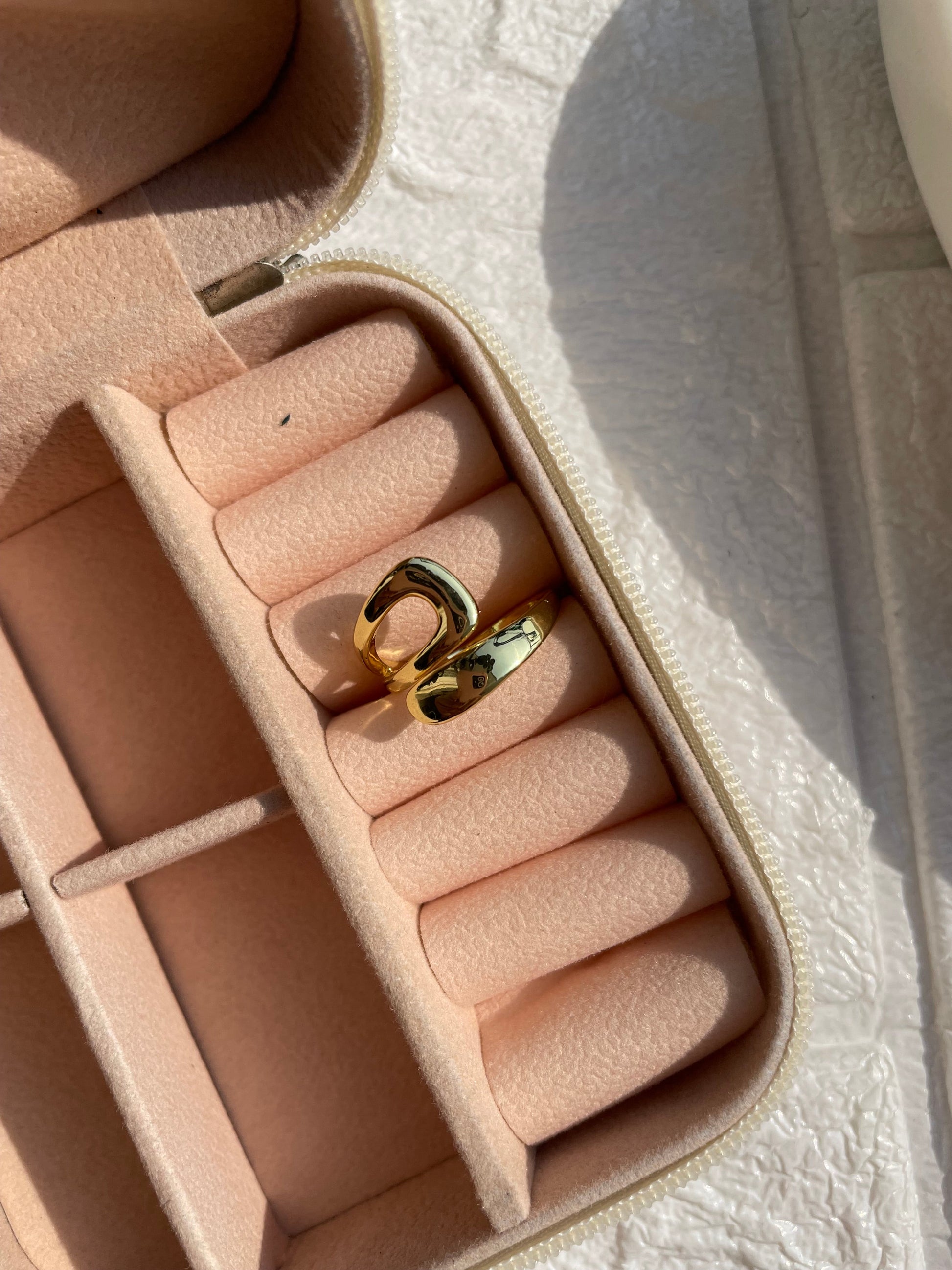 Shop twist band at Jewellery Lovers. Anti-tarnish, trendy & perfect for daily or festive wear. Free shipping available. jewellerylovers