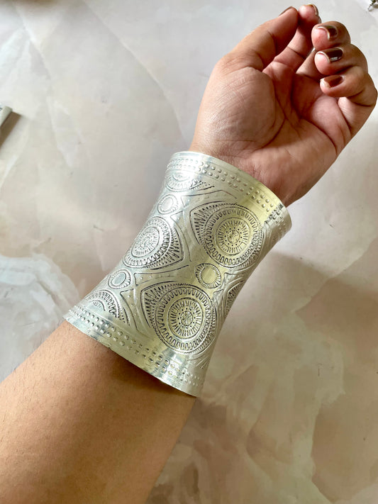 Silver long cuff