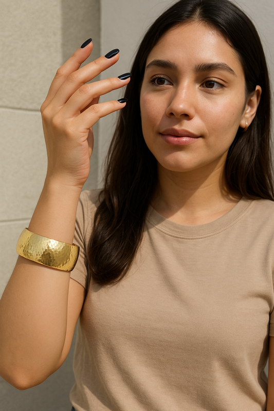 Shop gold bold cuff at Jewellery Lovers. Anti-tarnish, trendy & perfect for daily or festive wear. Free shipping available. jewellerylovers