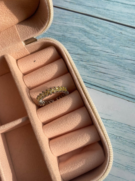 Shop silver band at Jewellery Lovers. Anti-tarnish, trendy & perfect for daily or festive wear. Free shipping available. jewellerylovers