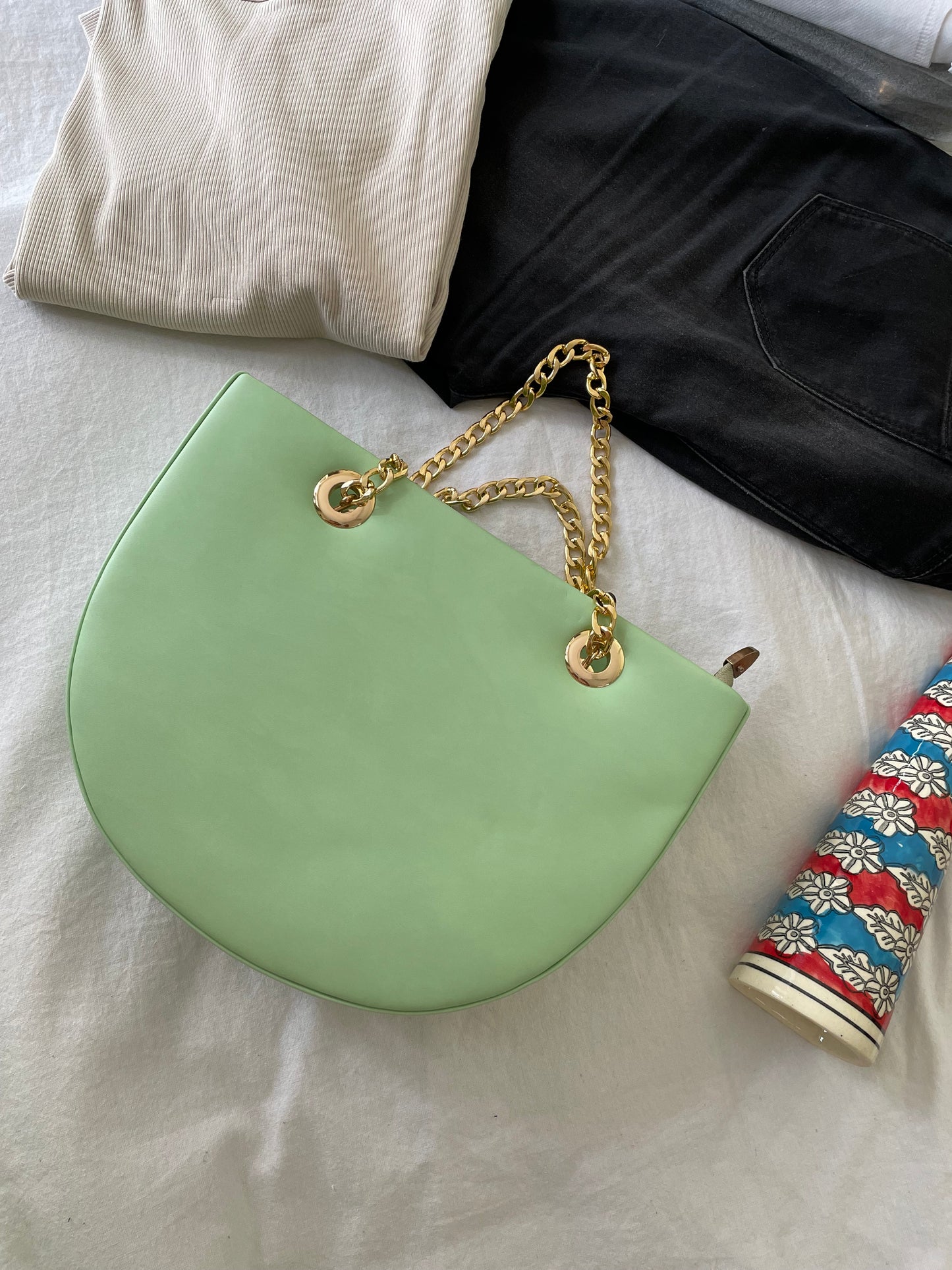 Bucket bag