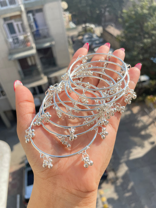 Silver thin ghoongru bangles set
