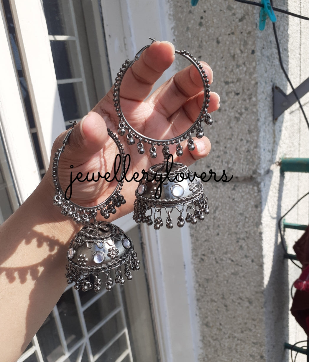 Shop black jhumka baali at Jewellery Lovers. Anti-tarnish, trendy & perfect for daily or festive wear. Free shipping available. jewellerylovers