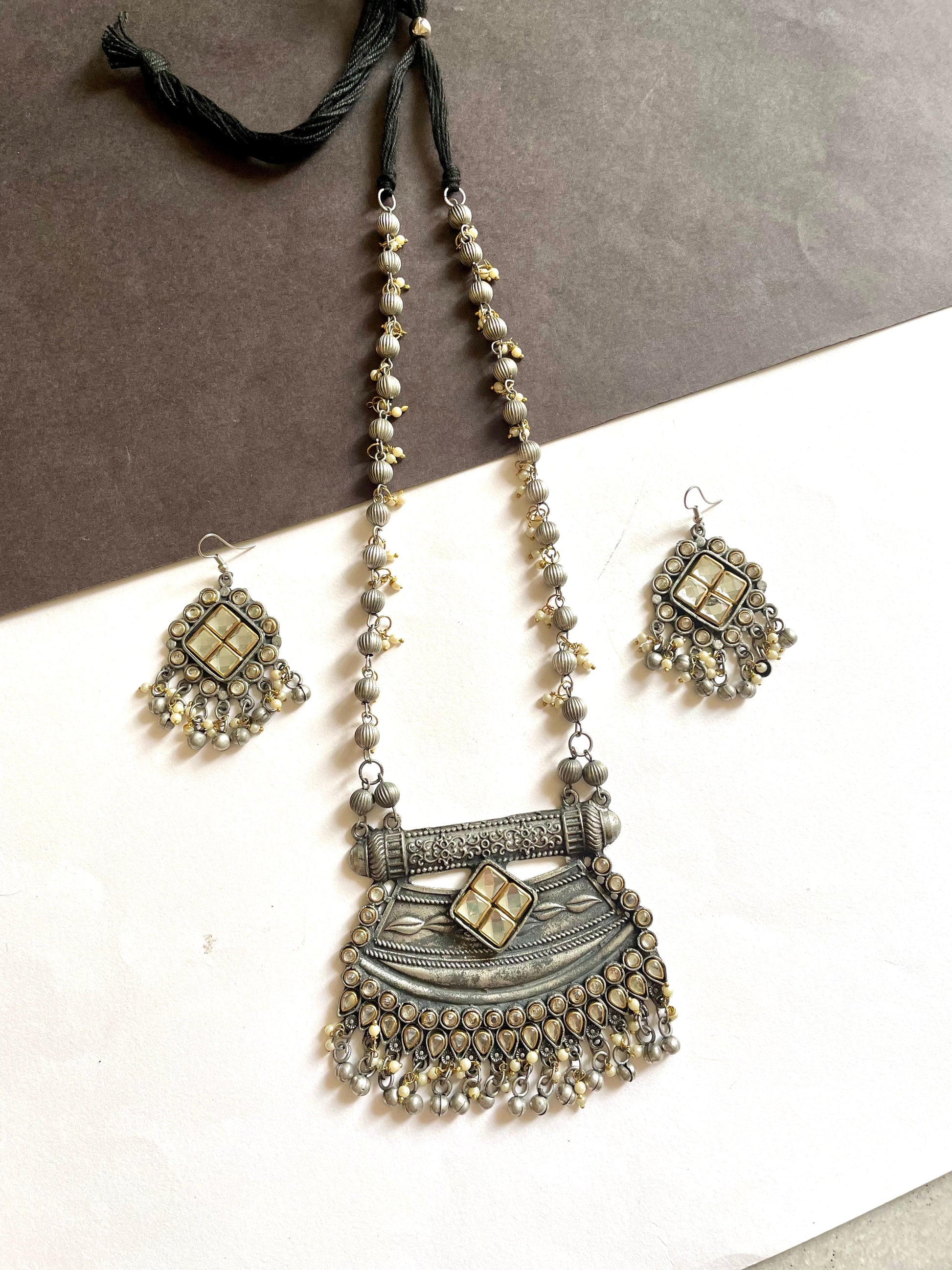 Shop dual tone sleek pendent with glass work at Jewellery Lovers. Anti-tarnish, trendy & perfect for daily or festive wear. Free shipping available. jewellerylovers