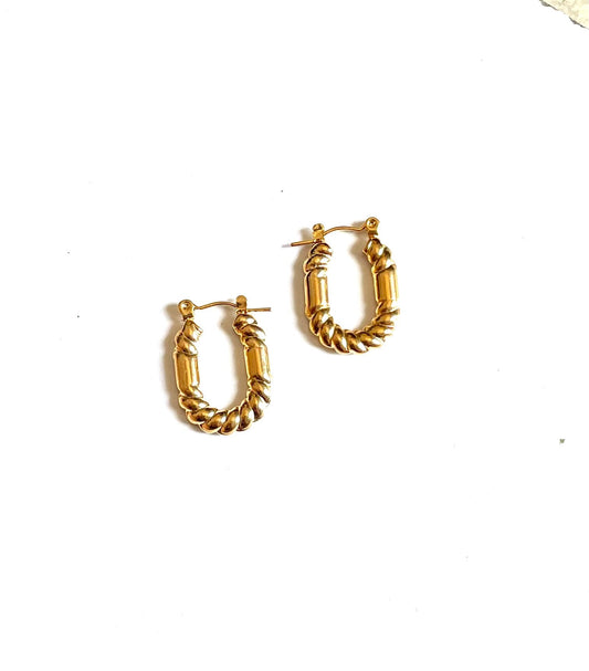 Shop semi hoops at Jewellery Lovers. Anti-tarnish, trendy & perfect for daily or festive wear. Free shipping available. jewellerylovers
