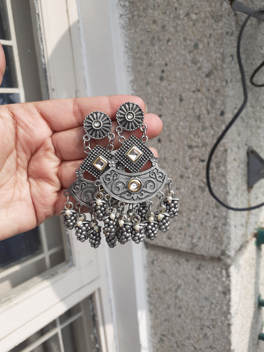 Dual tone earrings