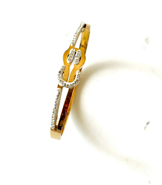 Knot bangle