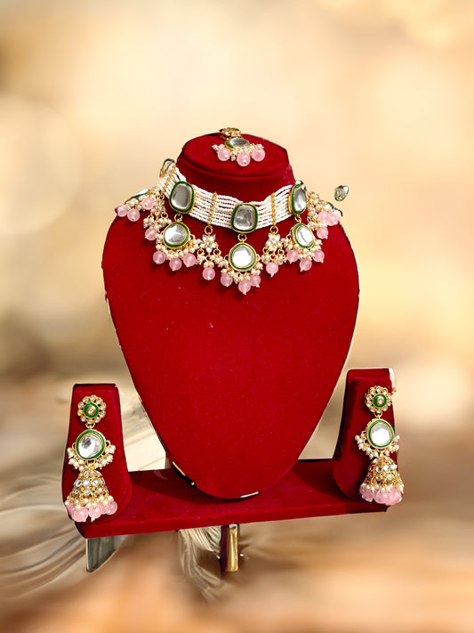 Shop kundan choker at Jewellery Lovers. Anti-tarnish, trendy & perfect for daily or festive wear. Free shipping available. jewellerylovers