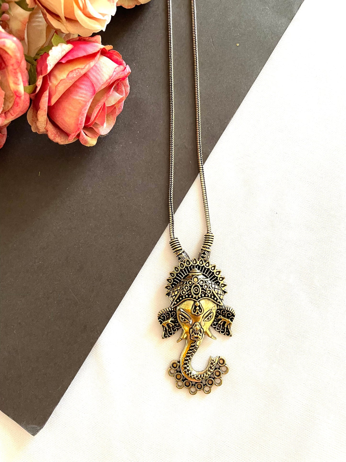 Shop elephant pendant at Jewellery Lovers. Anti-tarnish, trendy & perfect for daily or festive wear. Free shipping available. jewellerylovers