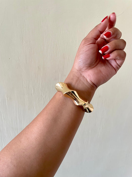 Circular cuff