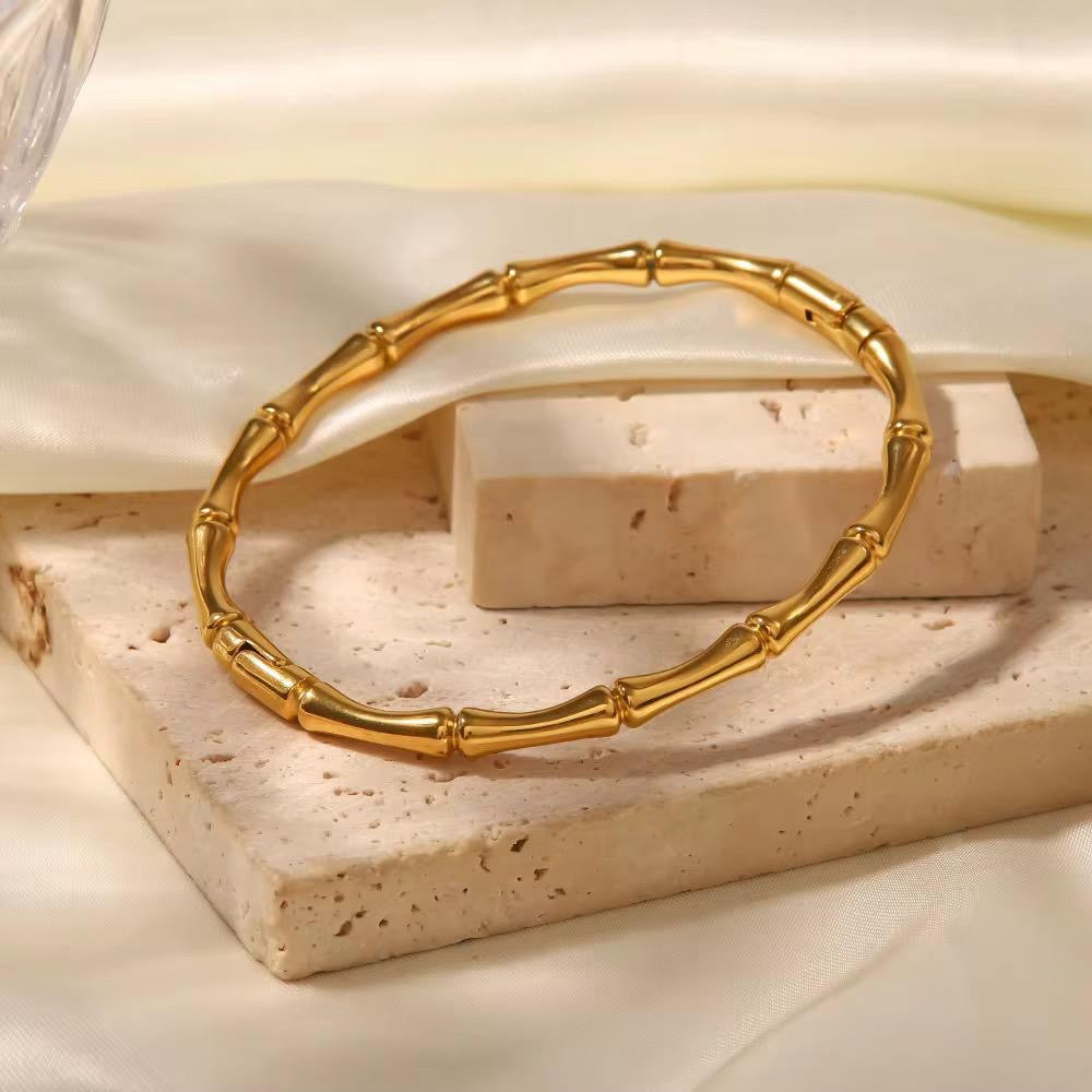 Shop bamboo bangle at Jewellery Lovers. Anti-tarnish, trendy & perfect for daily or festive wear. Free shipping available. jewellerylovers