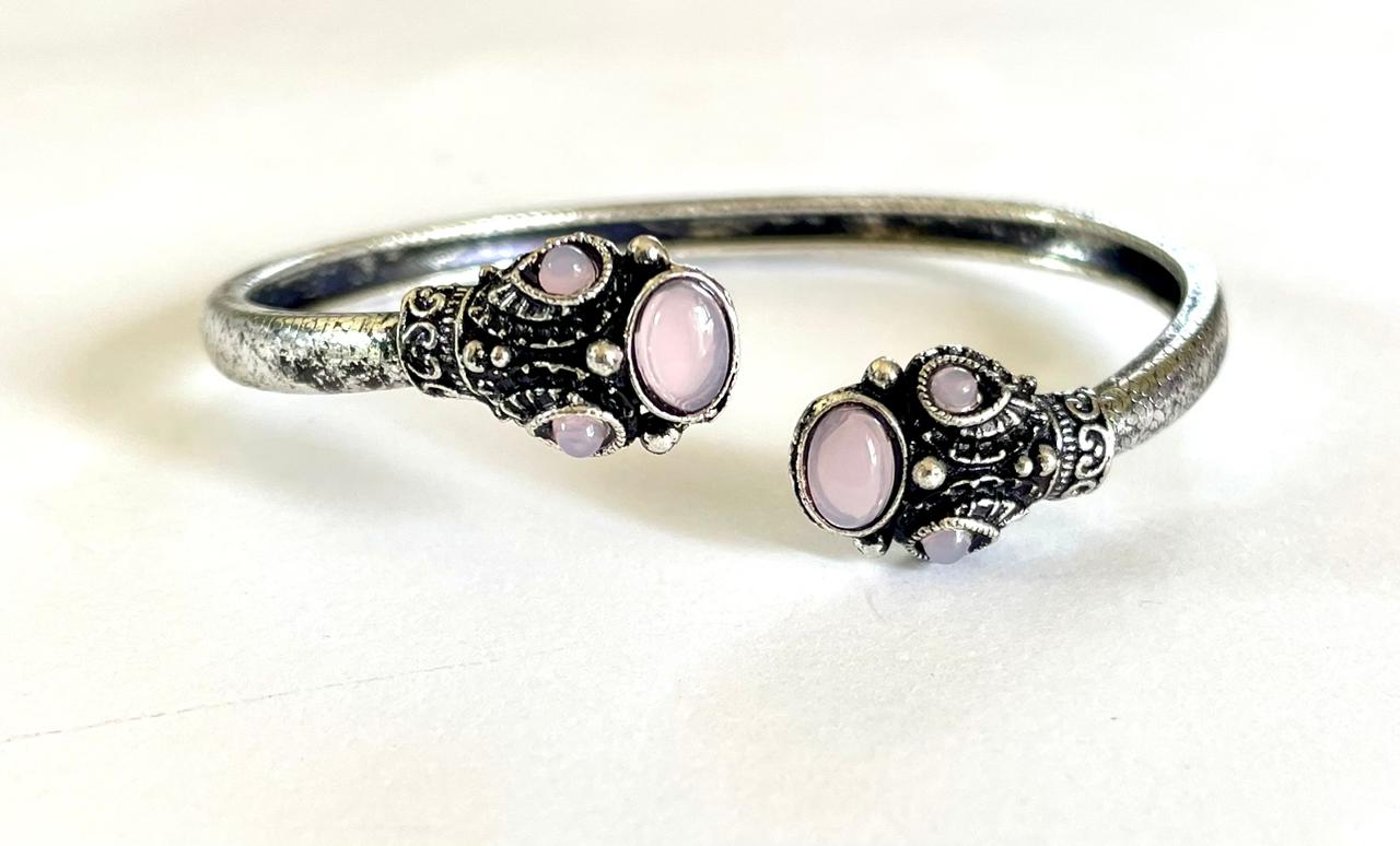 Flower bracelet