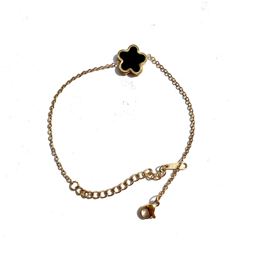 Daisy bracelet