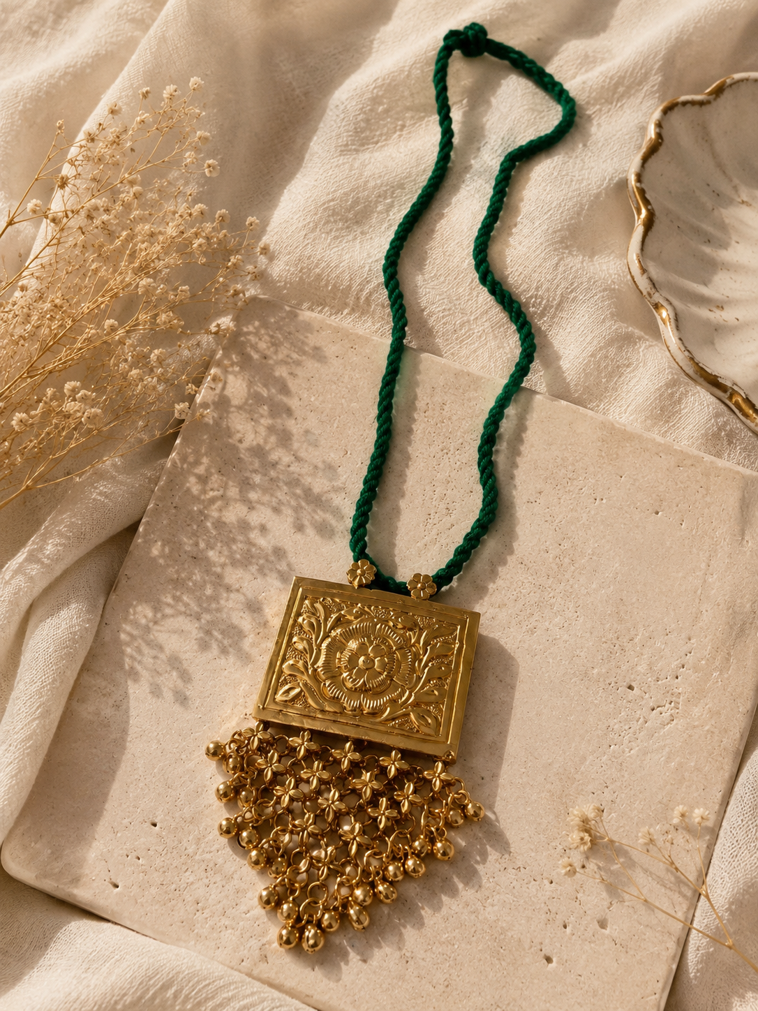Golden brass necklace jewellerylovers