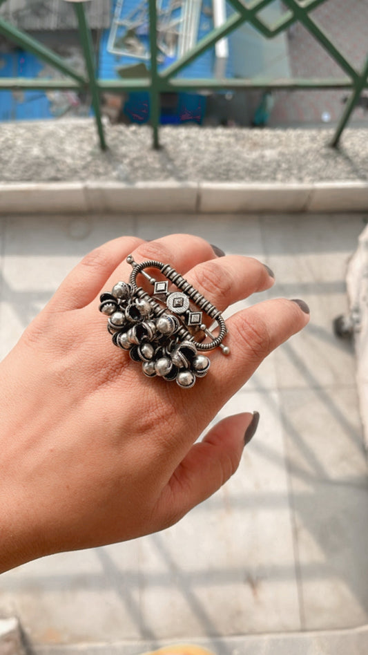 Shop ghungru ring at Jewellery Lovers. Anti-tarnish, trendy & perfect for daily or festive wear. Free shipping available. jewellerylovers