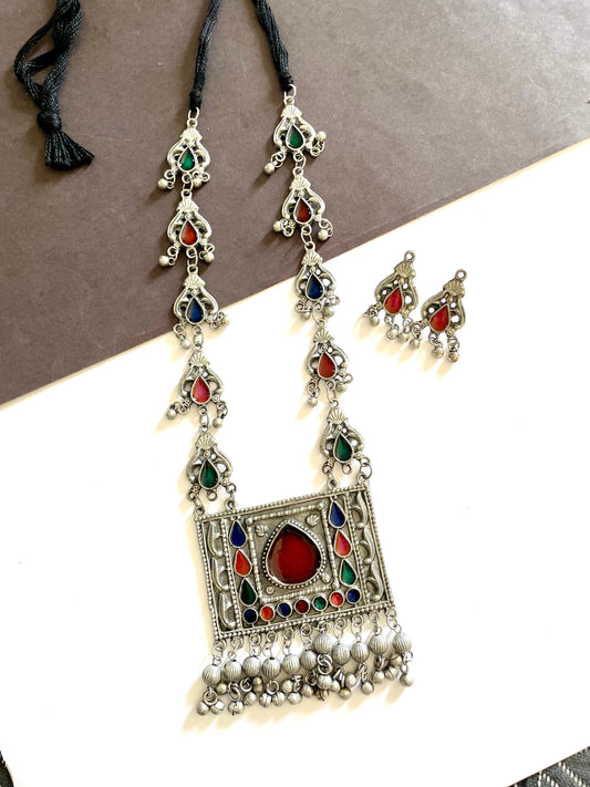 Shop dew multicolour necklace with earrings at Jewellery Lovers. Anti-tarnish, trendy & perfect for daily or festive wear. Free shipping available. jewellerylovers