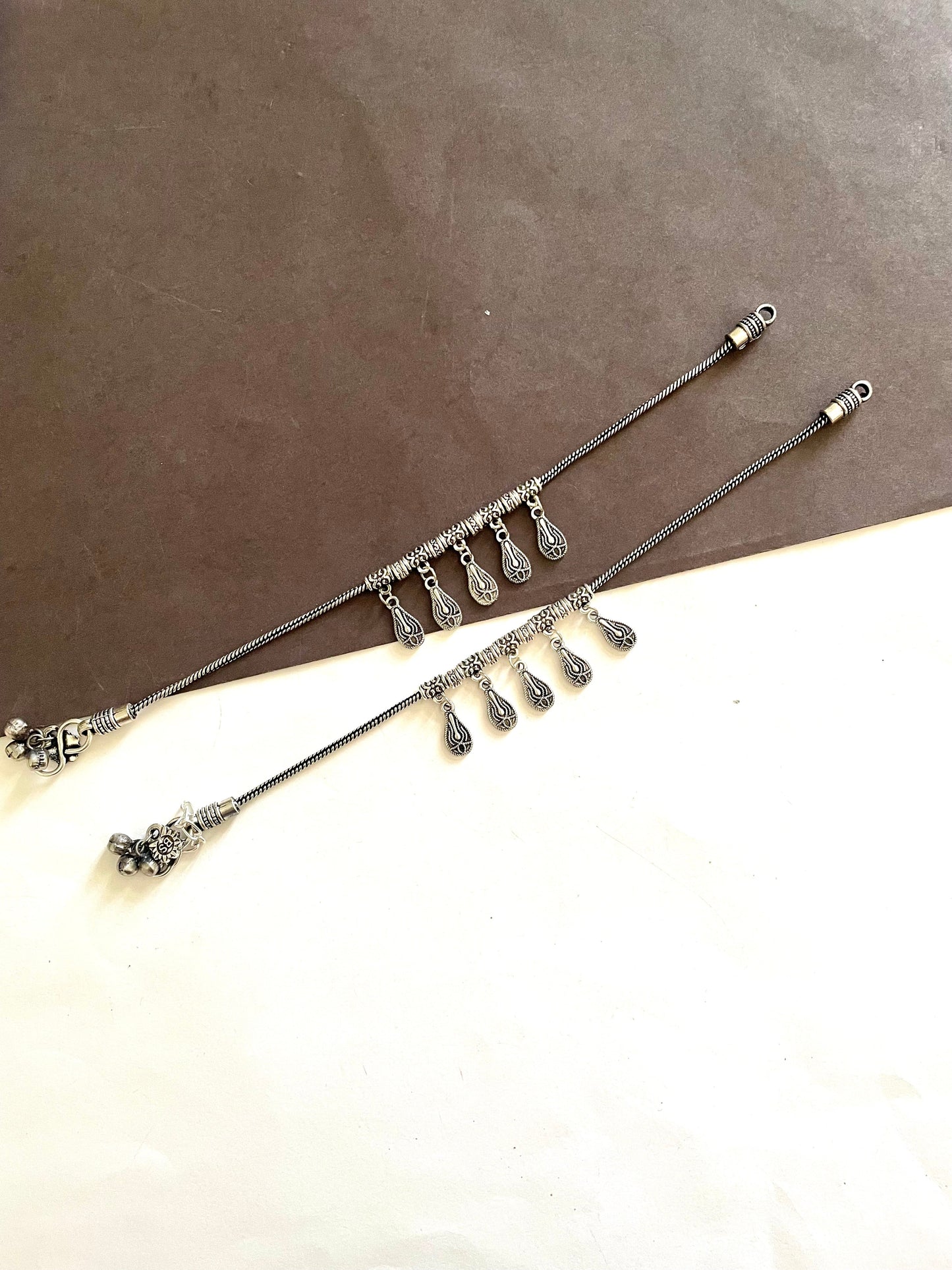 Shop dew anklets at Jewellery Lovers. Anti-tarnish, trendy & perfect for daily or festive wear. Free shipping available. jewellerylovers