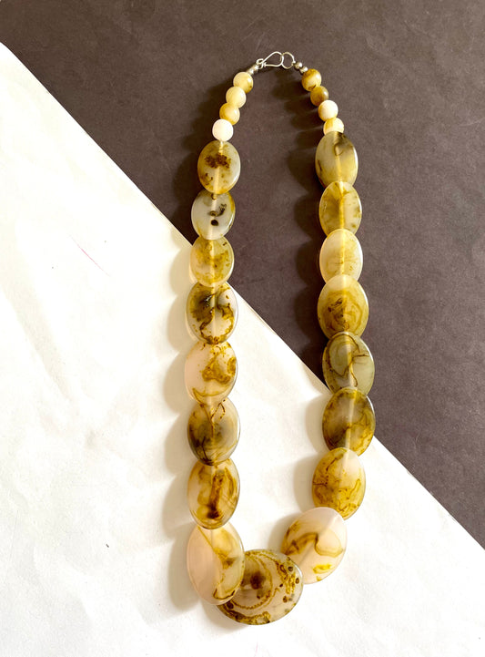 Shop yellow coin necklace at Jewellery Lovers. Anti-tarnish, trendy & perfect for daily or festive wear. Free shipping available. jewellerylovers
