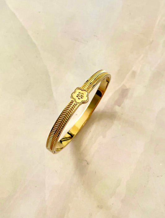 Gold-plated anti-tarnish festive bangles